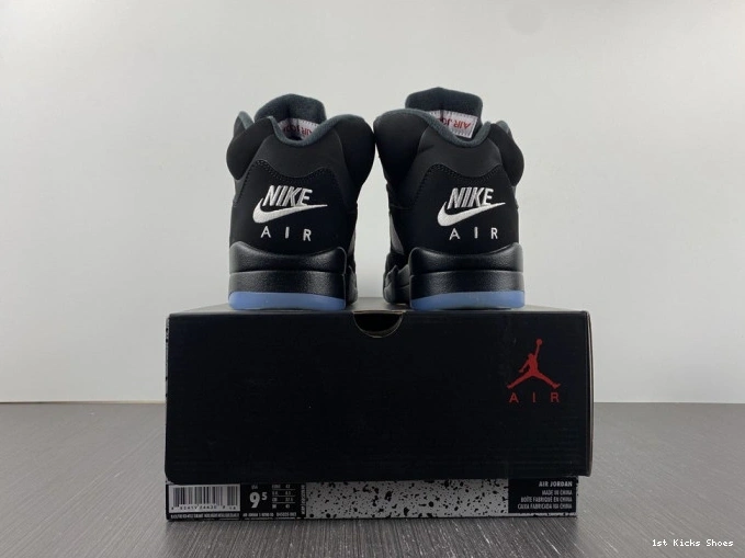 5 Black 592 SportInspired Jordan 845035- (2016) Retro Metallic 0111